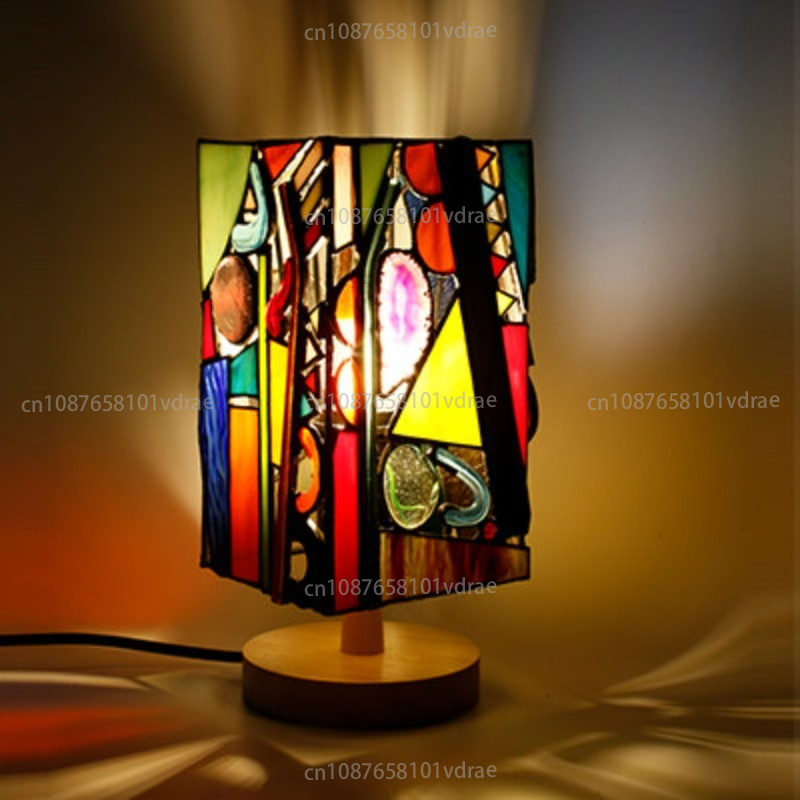 Woodworking Lessons - Glazen abstracte geometrische gelaste tafellamp: schoollesmateriaal